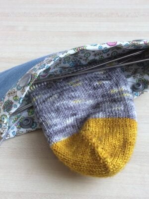 comment transporter ses ouvrages tricot chaussettes tricotées main