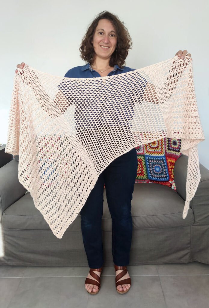 Châle dentelle au crochet
