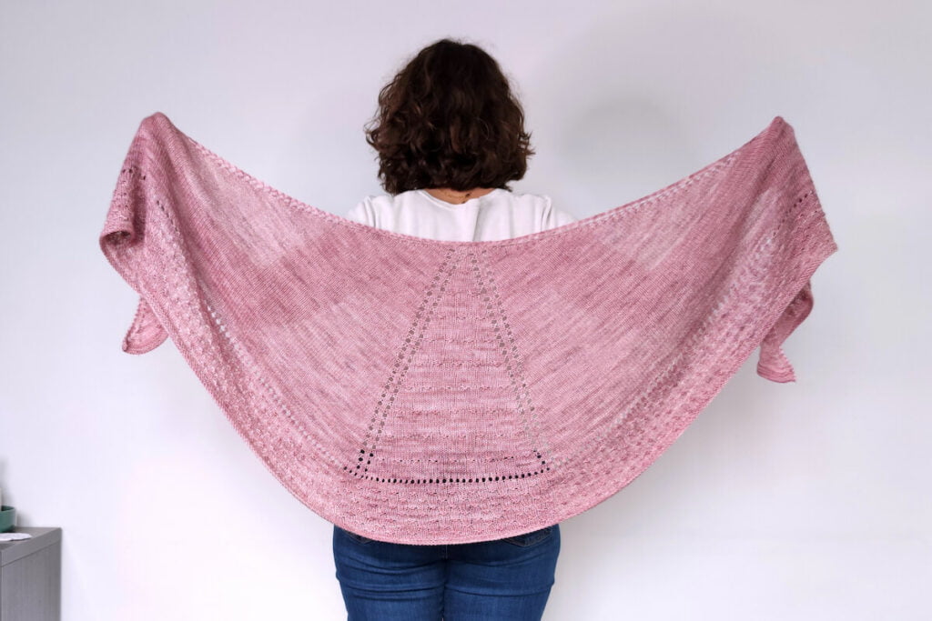 Châle EssenCiel, un patron de tricot facile avec des explications détaillées