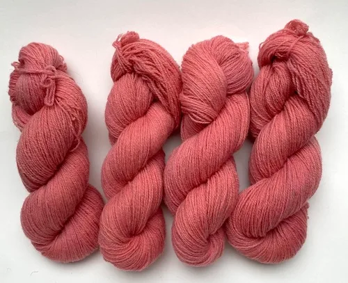 laine teinte à la main, idée cadeau pour Noël pour les passionnées de tricot