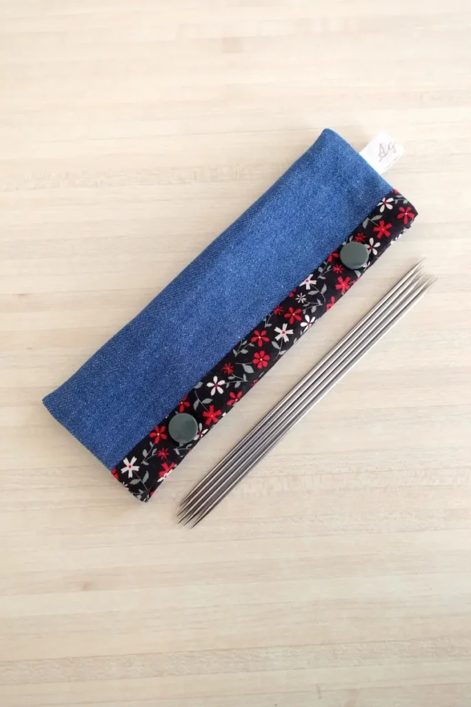 pochette pour aiguilles double-pointes