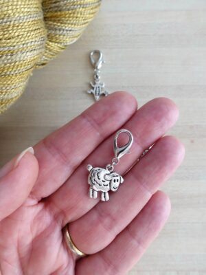 Marqueurs amovibles pour le crochet : hibou, mouton, salamandre et chat