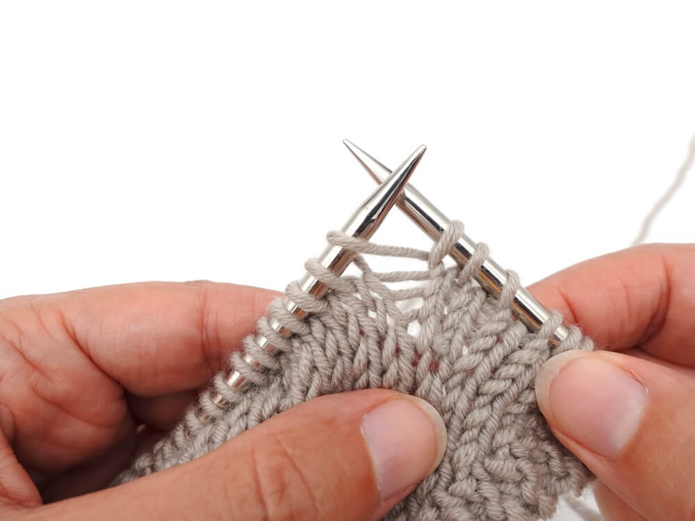 Apprendre le tricot : l'augmentation barrée, facile à faire