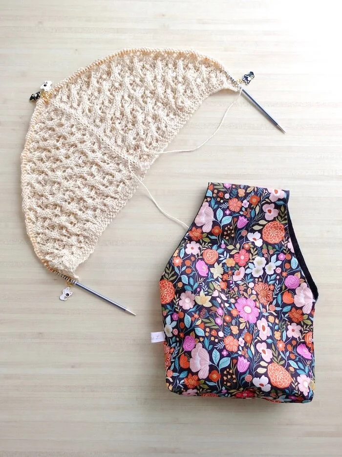 Comment faire un début de châle parfait, le garter tab cast on au tricot