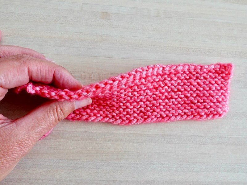 Apprendre à tricoter, rabattre des mailles avec une jolie finition