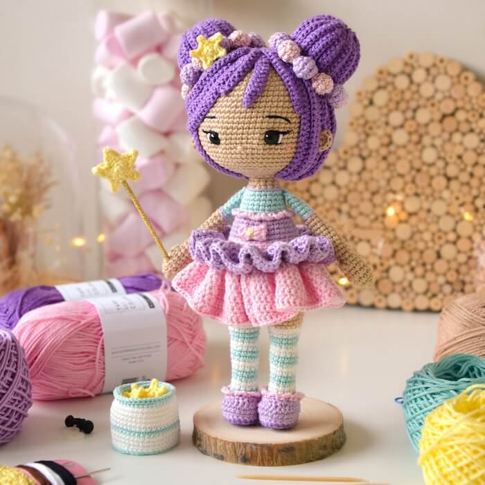 Coffret Lulu fête Noël : poupée au crochet et ses accessoires - kit crochet