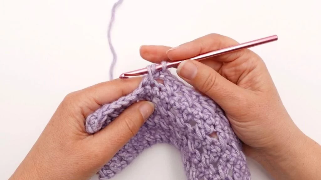 Tutoriel pour faire des brides croisées, joli point au crochet avec du relief