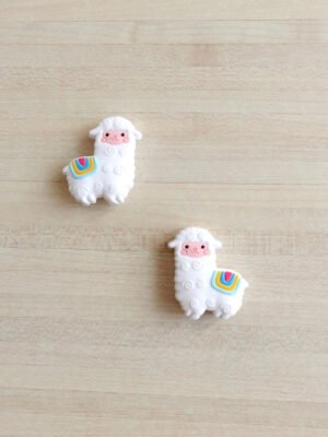 Protégez vos pointes d'aiguilles à tricoter avec ces jolis embouts en forme de lamas