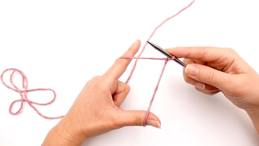 Apprendre à tricot, monter des mailles avec une technique facile