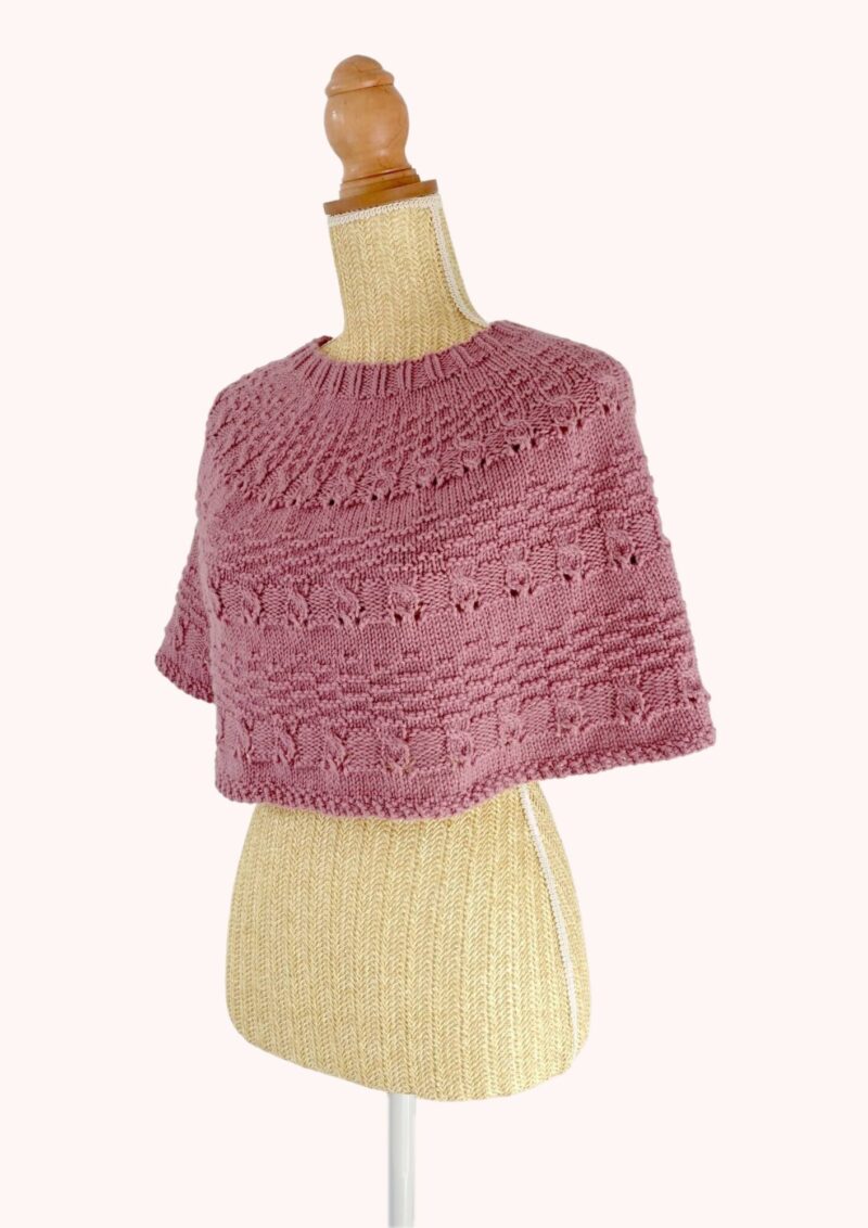 Patron pour tricoter un chauffe-épaules avec des aiguilles à tricoter circulaires et de la laine assez épaisse