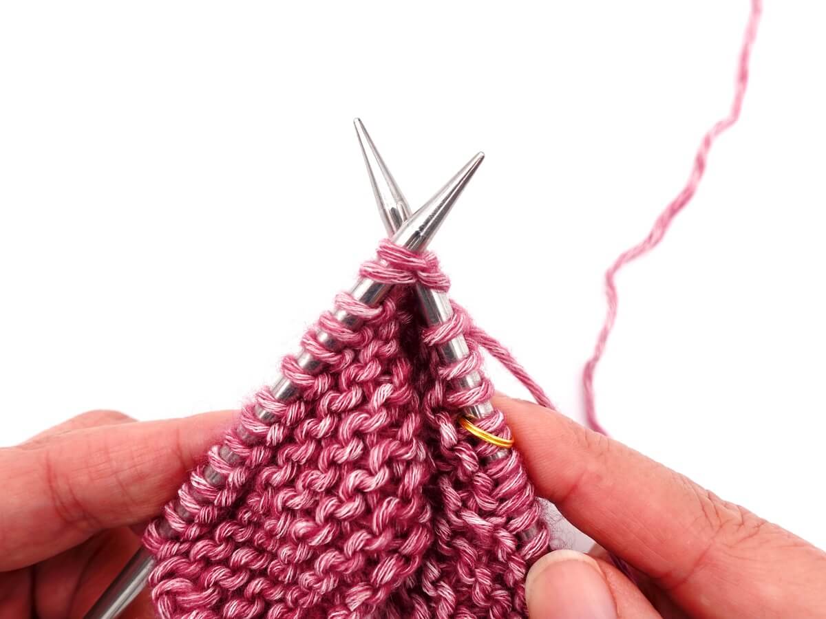 TUTO : Rangs raccourcis sur du point mousse German Short Rows