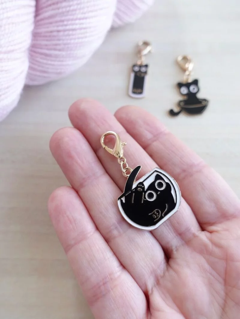 D'adorables chats amusants pour accompagner vos tricots, anneaux marqueurs amovibles