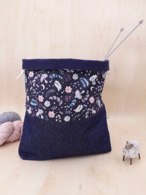Grand pochon pour mettre ses pelotes de laine et ses aiguilles à tricoter, sa trousse à crochets