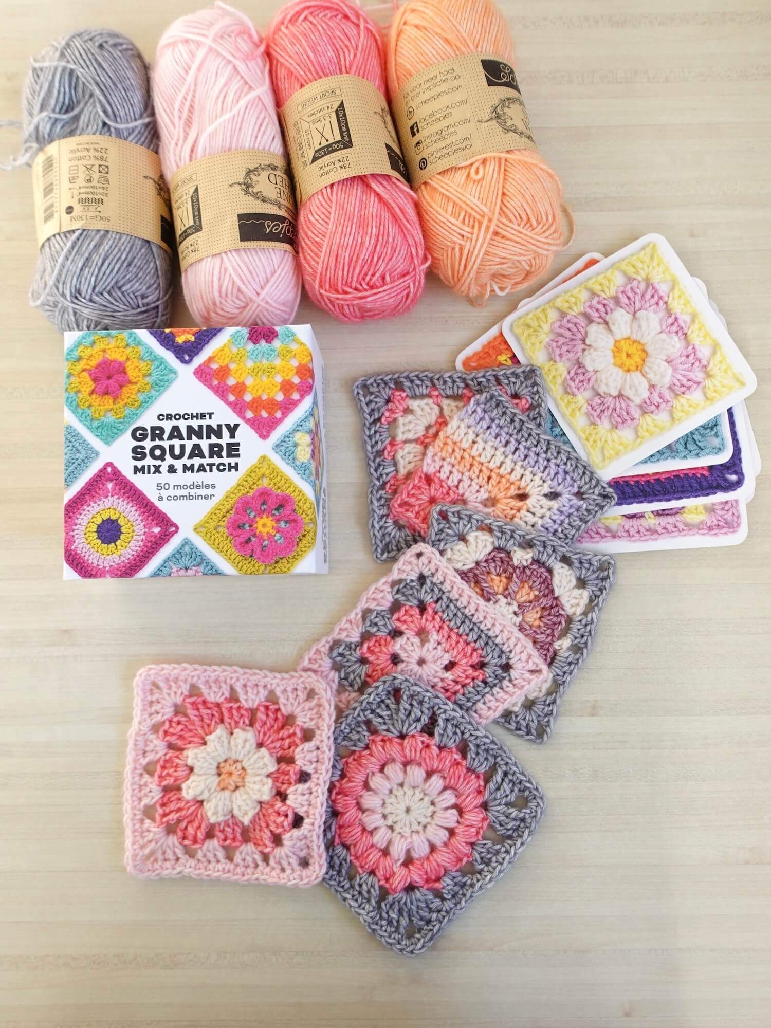 Coffret crochet 50 granny Mix and Match, 50 fiches modèles en français avec des diagrammes en couleur