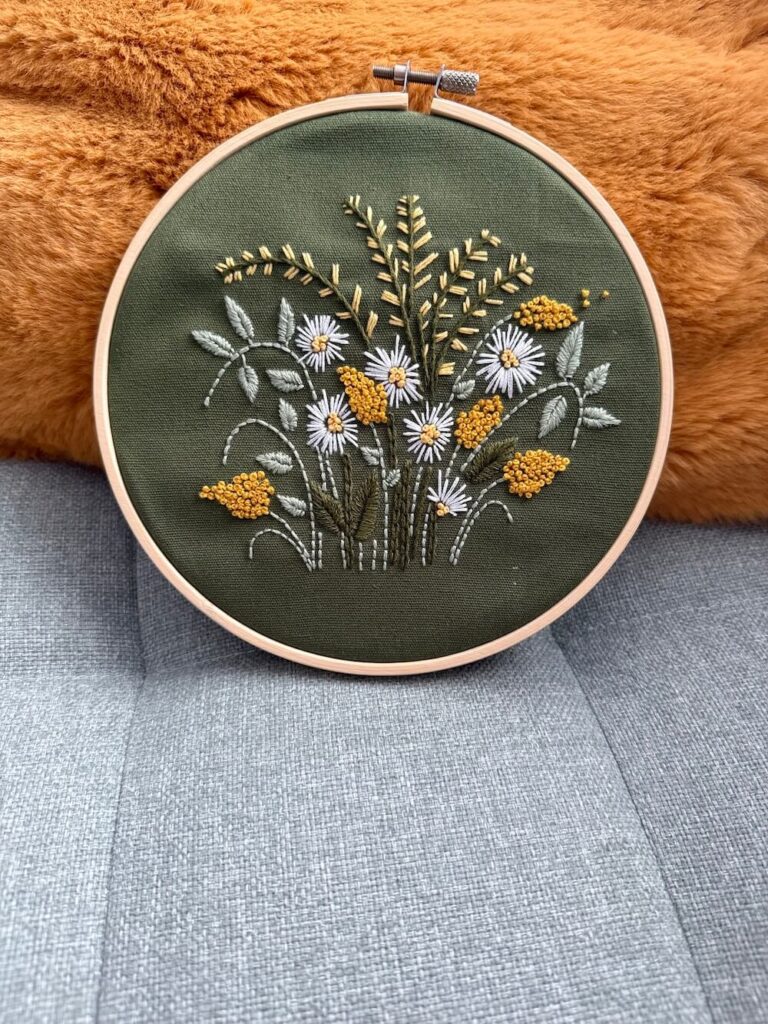 Broderie facile avec des fleurs