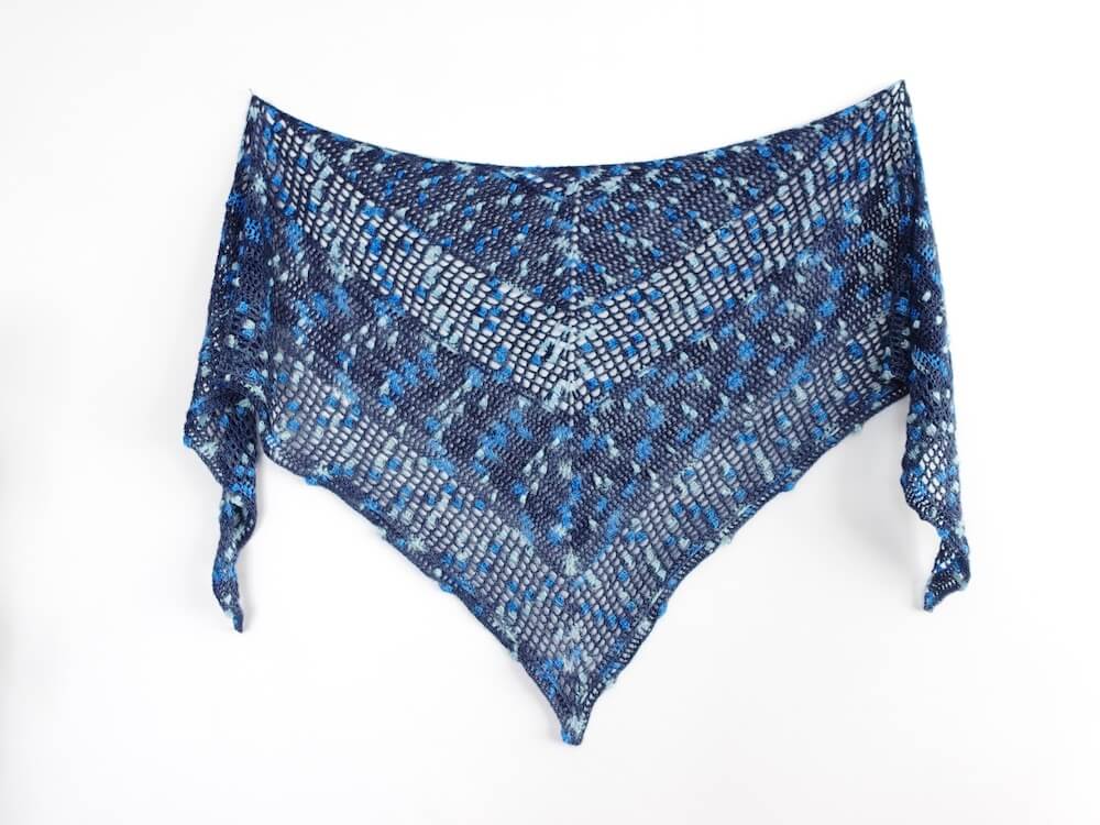 Patron Nova, modèle au crochet avec un fil qui change de couleurs