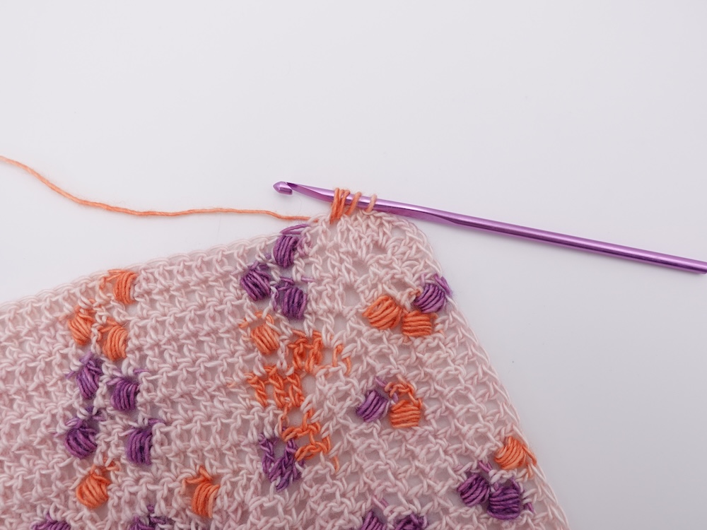 les étapes pour crocheter un point soufflé